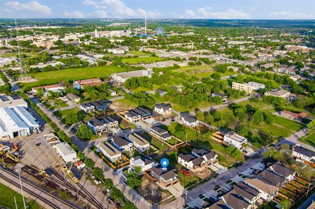 Building Photo - 2406 Merlin St