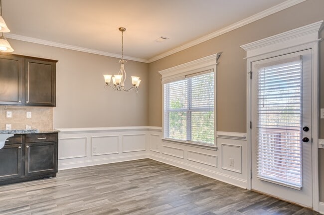 Building Photo - 848 Tyler Woods Dr