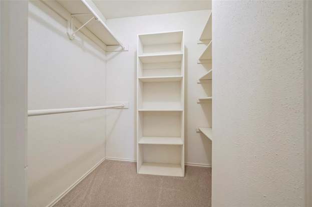 Building Photo - 1716 Huge Oaks St