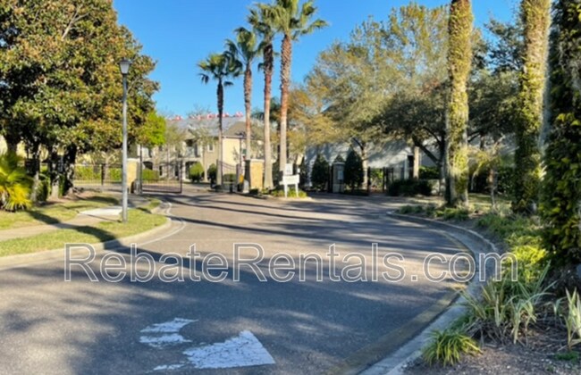 Building Photo - 7032 Deer Lodge Cir