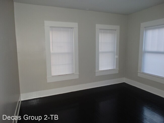 Building Photo - 3 br, 1.5 bath House - 650 Maple St