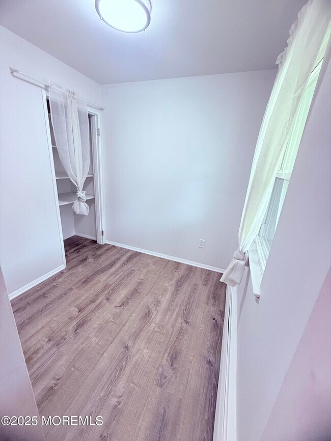 Building Photo - 28 Windsor Terrace