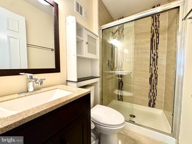 Building Photo - 6291 Kerrydale Dr