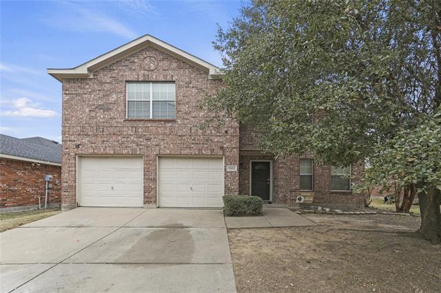 Building Photo - 2052 Club Oak Dr