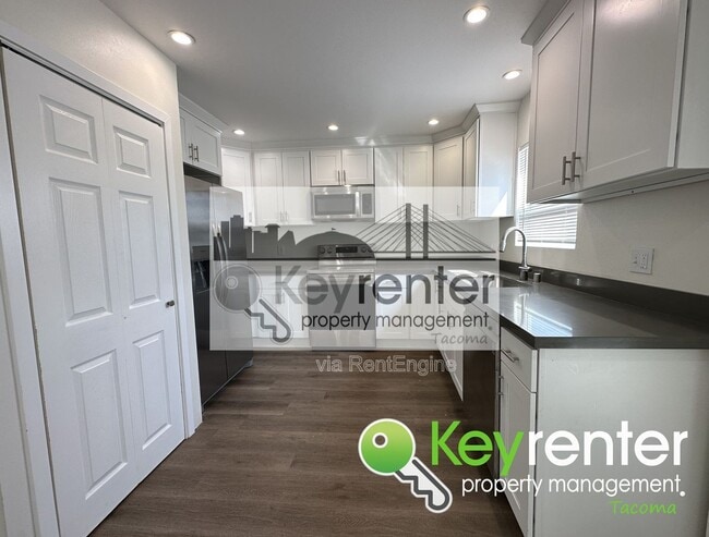 Building Photo - 1435 E 32nd St