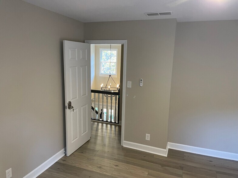 Building Photo - 5179 Beech Forest Dr SW