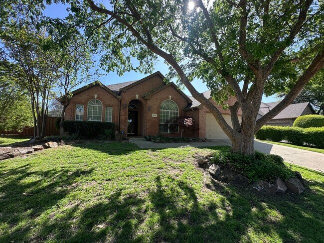 Primary Photo - 5204 Lakeland Dr