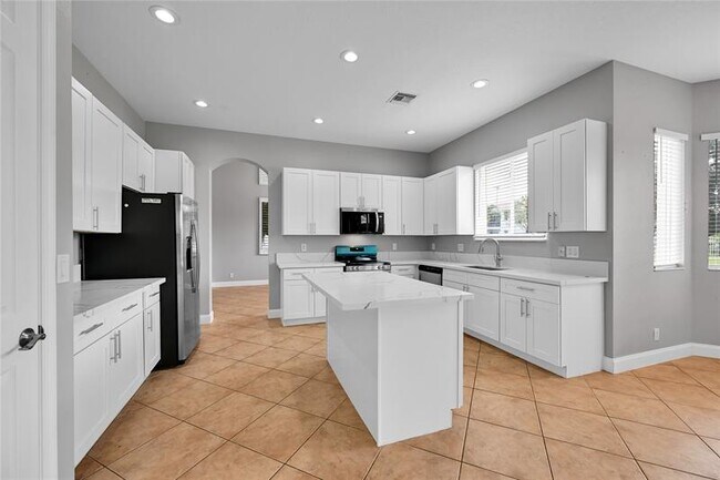 Building Photo - 11162 Regatta Ln