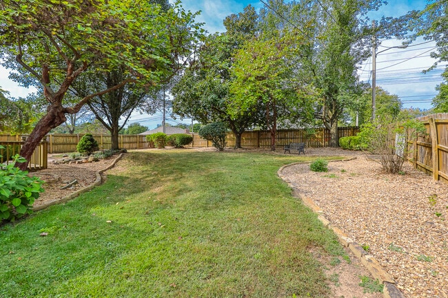 Building Photo - 5095 S Wanda Gray Ave