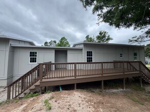 Building Photo - 923 Hagle Park Rd