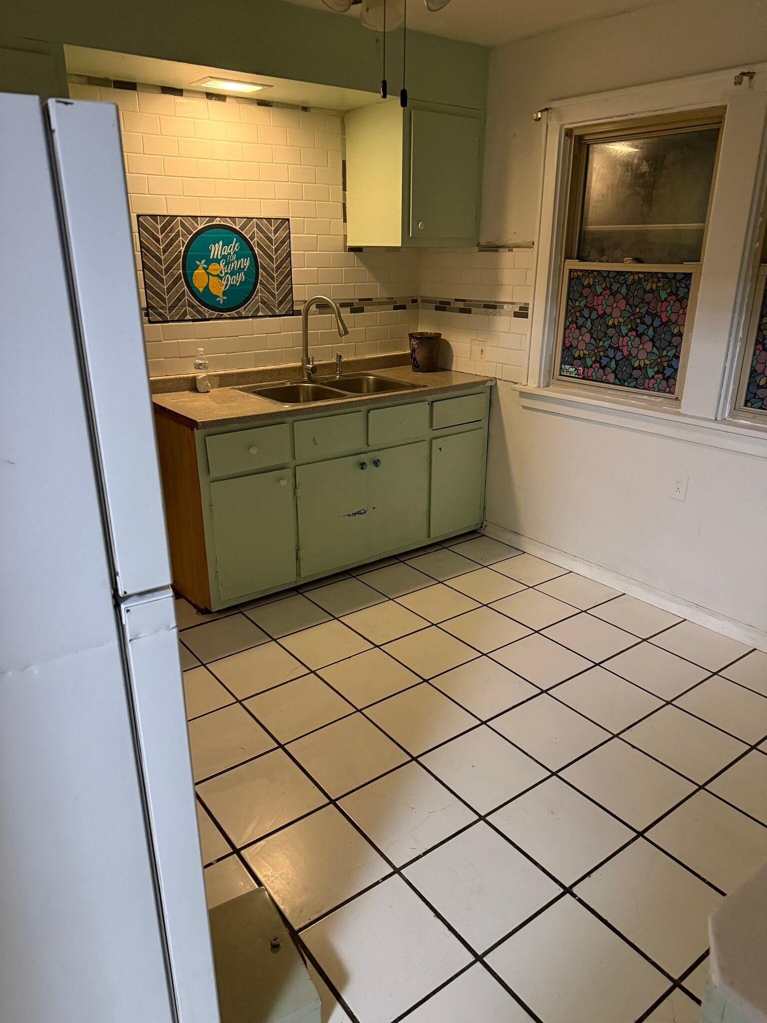 Building Photo - 470 Winspear Ave