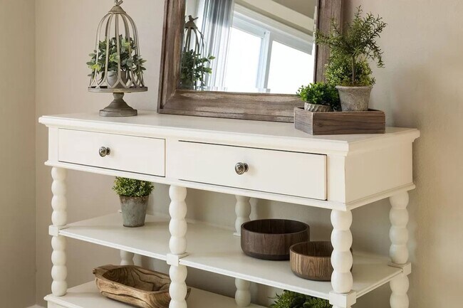 Building Photo - Large Newer Colonial for Lease in Fowlerville Schools