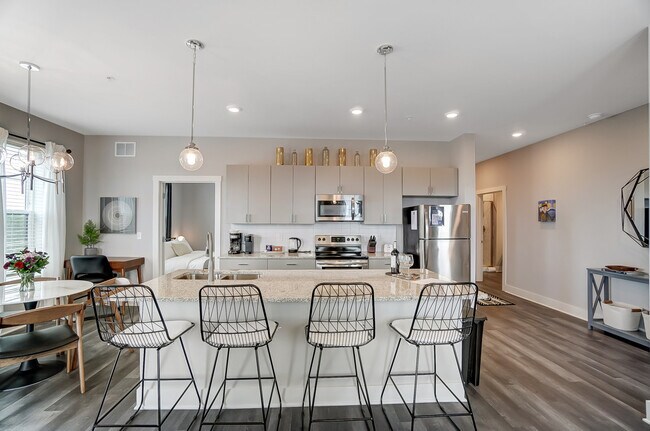 Building Photo - 2875 Olentangy River Rd