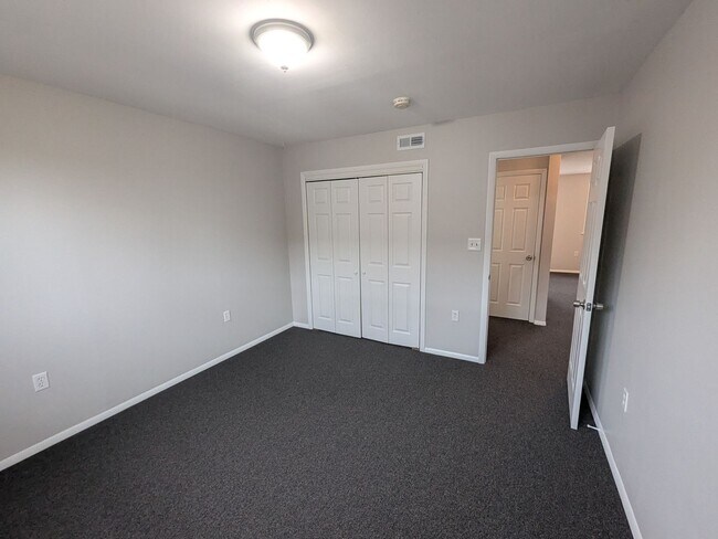 Building Photo - 4402 McMenamy St