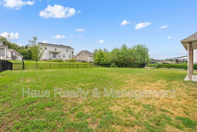 Building Photo - 433 Crestwicke Ct