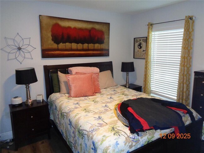 Building Photo - 2380 8th Ave