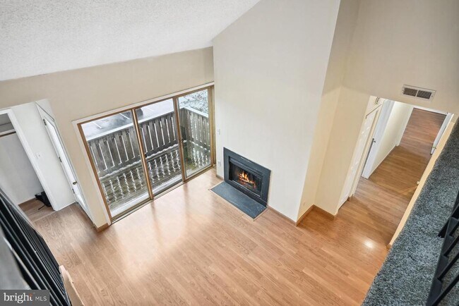 Building Photo - 1607 Aspen Dr