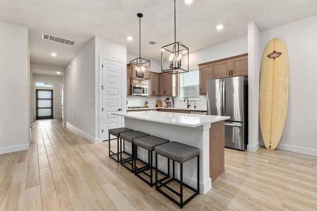 Building Photo - 4513 Sea Salt Dr