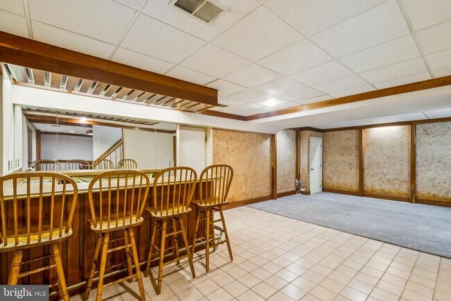 Building Photo - 478 Mountain Rd