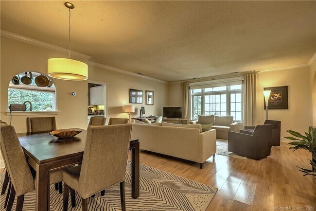 Building Photo - 500 Prospect St