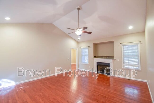 Building Photo - 3270 Argyll Dr