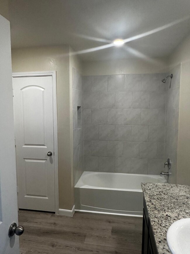 Building Photo - 15027 Harbor Lndg