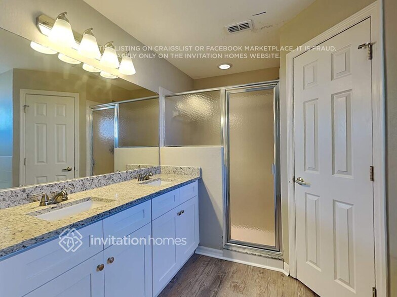 Building Photo - 6360 Hampton Pointe Cir