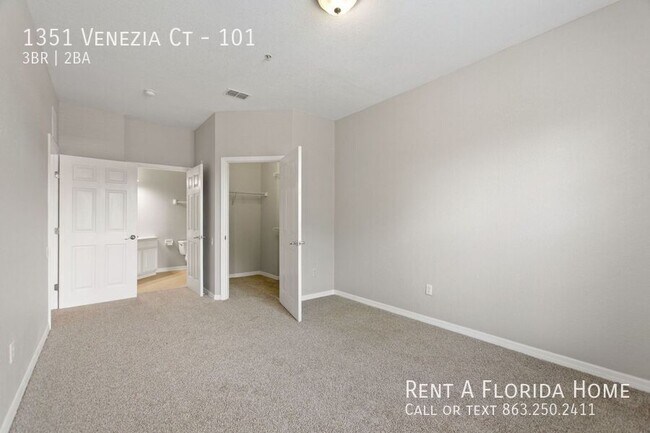 Building Photo - 1351 Venezia Ct