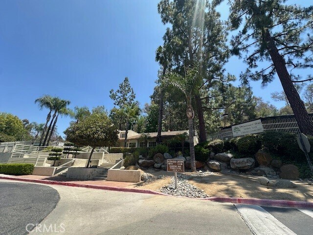 Building Photo - 22719 Lakeway Dr