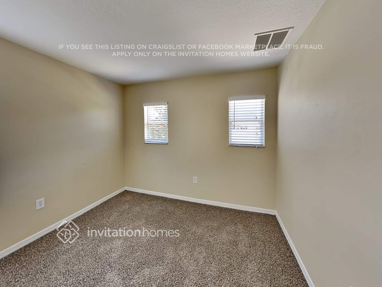 Building Photo - 9640 Simeon Dr