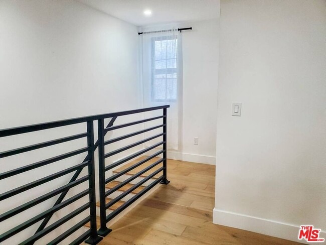 Building Photo - 11221 Hannum Ave