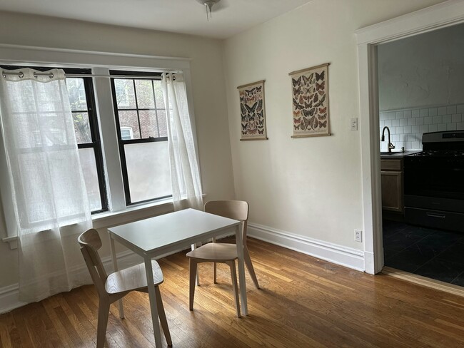 Building Photo - 2027-2029 Alfred Avenue, Unit 2029 B