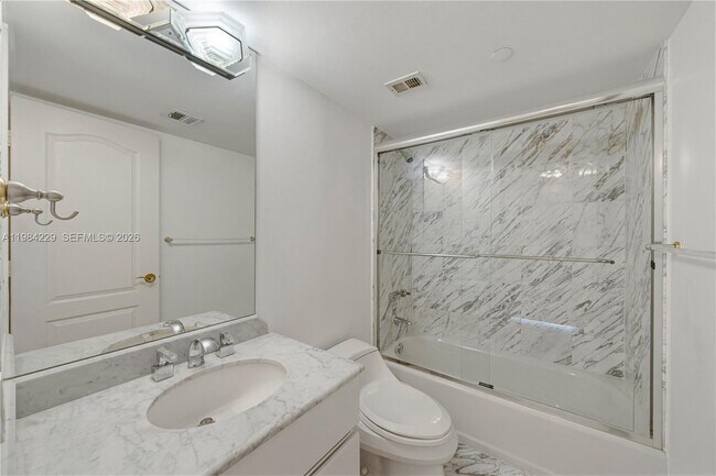 Building Photo - 5757 Collins Ave