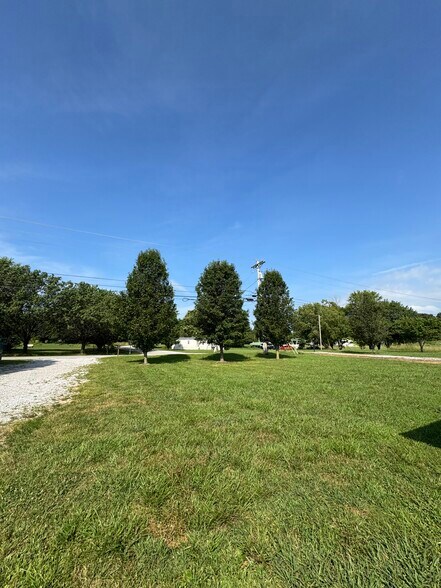 Building Photo - 7901 Hilham Rd