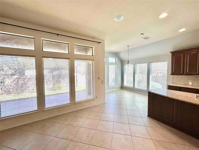 Building Photo - 1801 Tall Chief