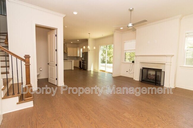 Building Photo - 6908 Roberta Ln