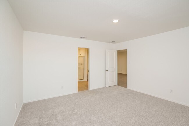 Building Photo - 10810 Red Orchid Dr