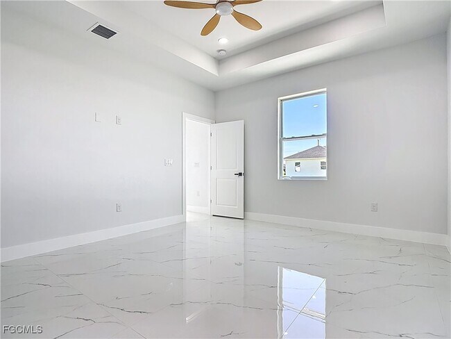 Building Photo - 5001 Bywood St