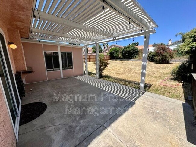 Building Photo - 39739 Creative Dr