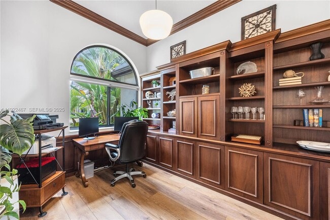 Building Photo - 2589 Mayfair Ln