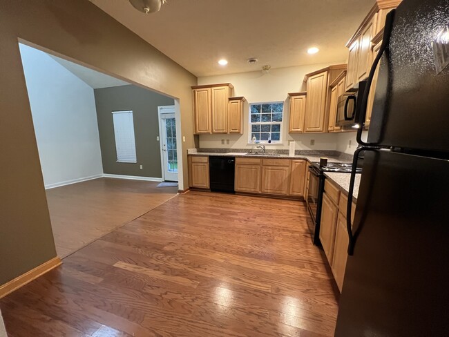 Spacious kitchen includes all appliances - 106 Trotter Ln