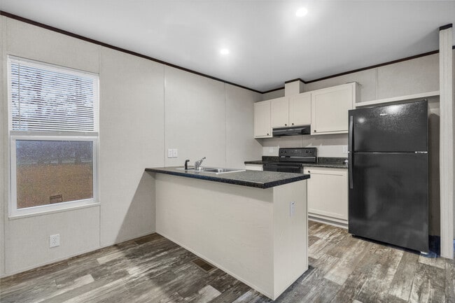 Building Photo - 108 Gladewood Cir