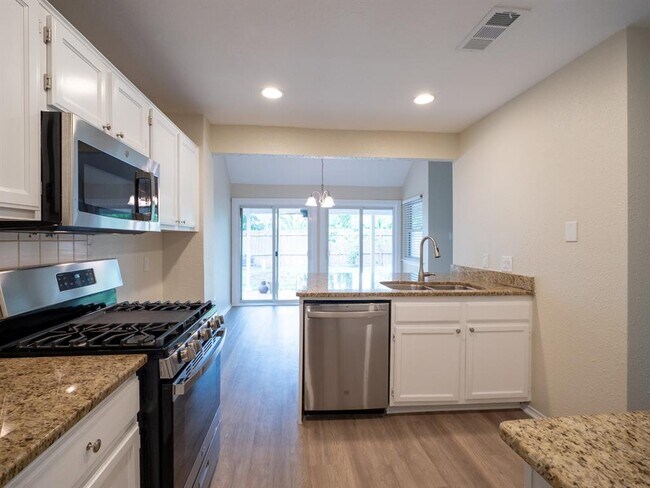 Building Photo - 6307 Avery Island Ave