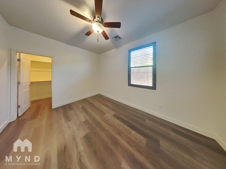 Building Photo - 22483 E Creosote Dr