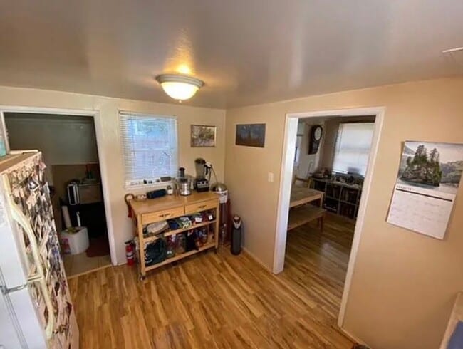 Building Photo - 205 Elmira Ave