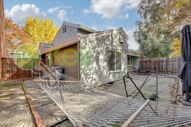 Building Photo - 2692 Bradford Way