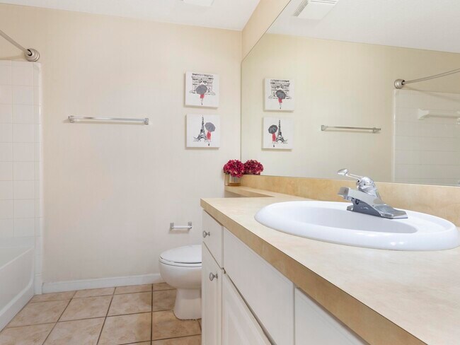 Building Photo - 9309 Myrtlewood Cir W