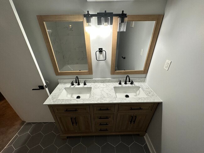 Building Photo - 9218 Erie St