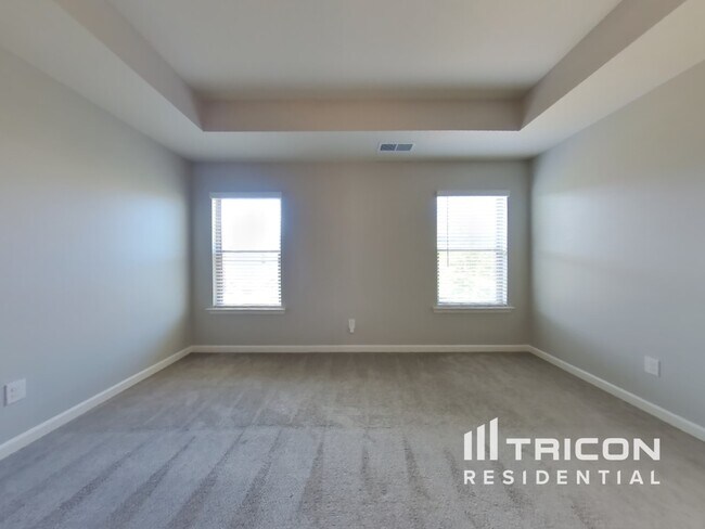 Building Photo - 388 Emporia Loop