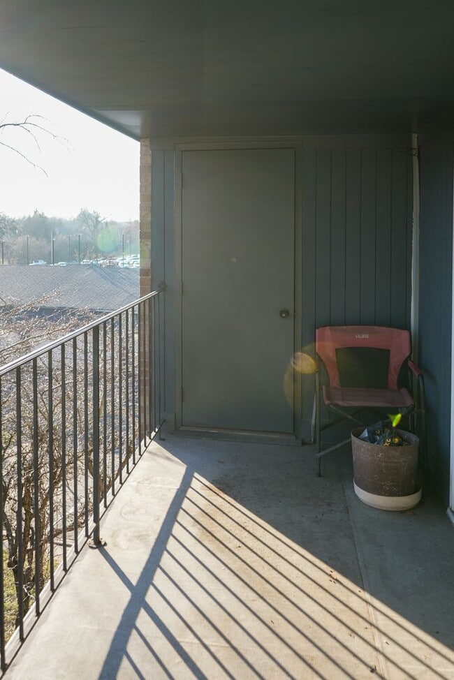 Building Photo - Stunning 2 Bed, 2 Bath Condo Available for Rent